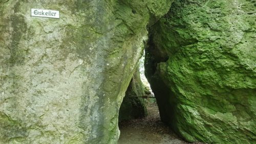 Ein Fels im Felsengarten Sanspaleil