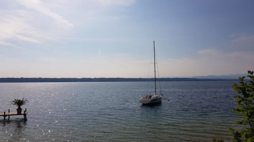 Segelboot auf dem Starnberger See