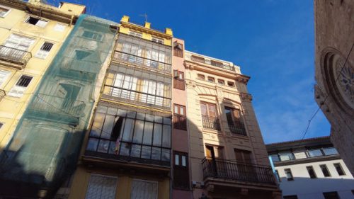 Schmalste Hausfassade Europas in Valencia