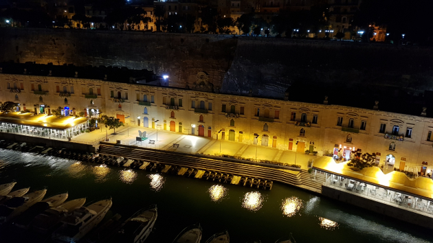 Abends in Valetta - vom Deck der AidaBlu fotografiert