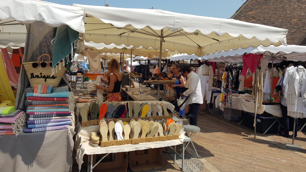 Marktstände in Deauville