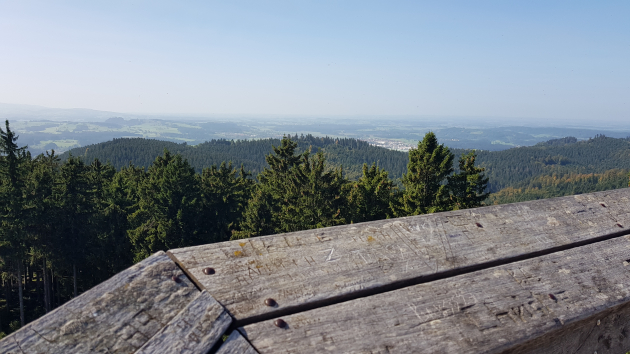 Blick vom Schwarzer-Grat-Turm übers württembergische Allgäu